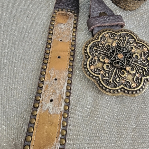 Western Brown Leather Belt with Ornate Buckle, Studs and Hides - Picture 4 of 8
